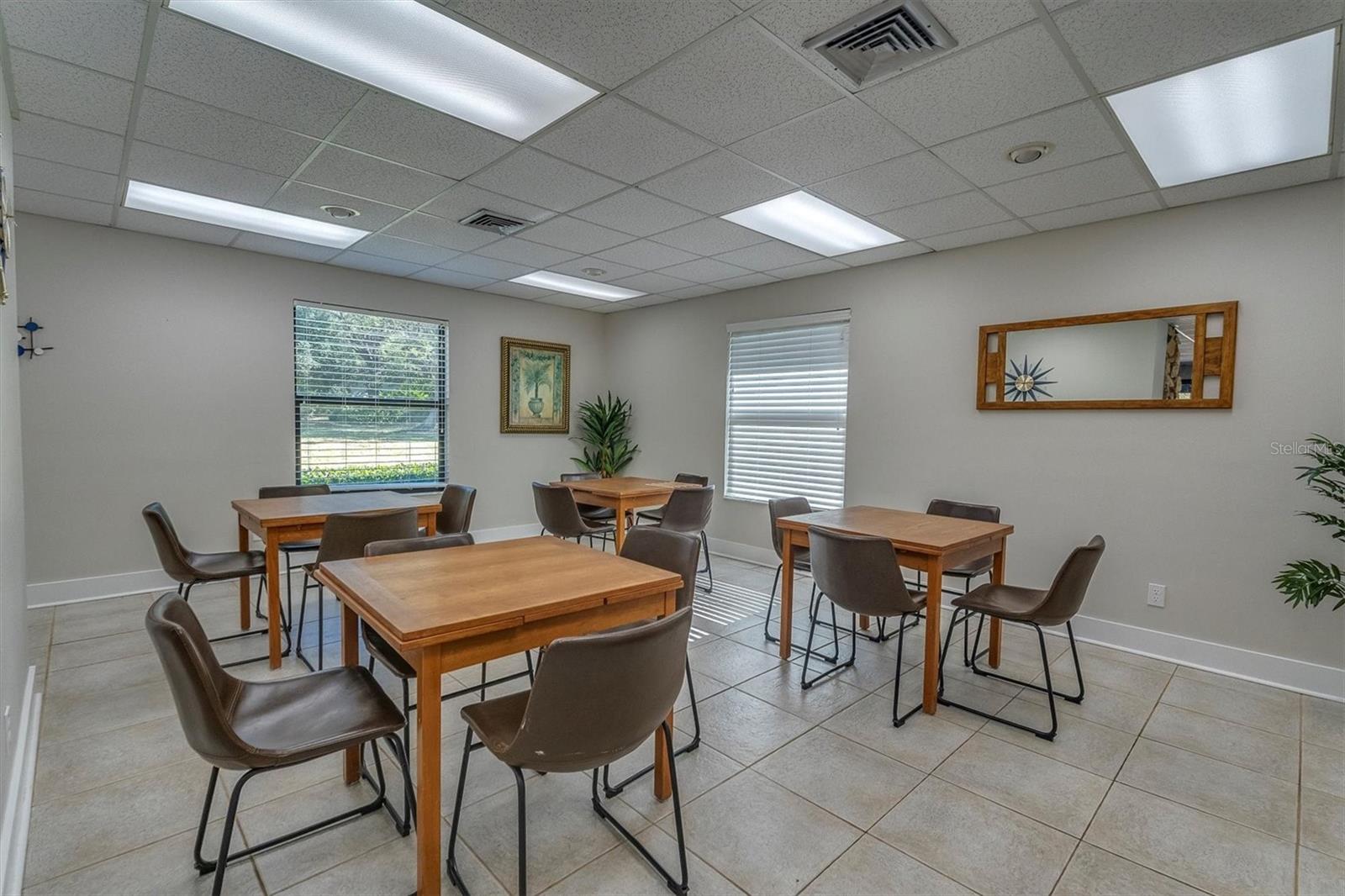 690 WILD OAK LN, PALM HARBOR, FL, 34683