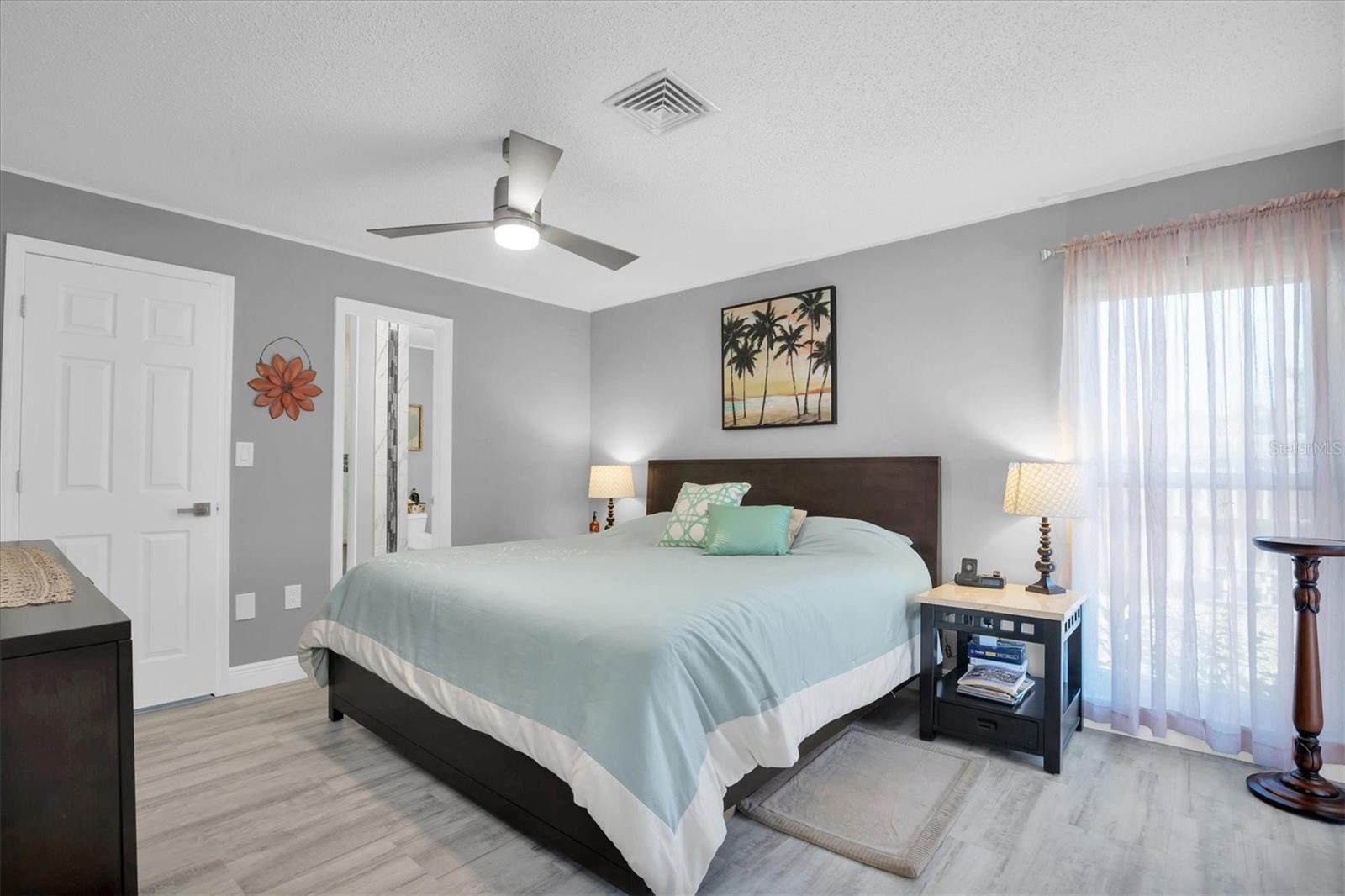 690 WILD OAK LN, PALM HARBOR, FL, 34683