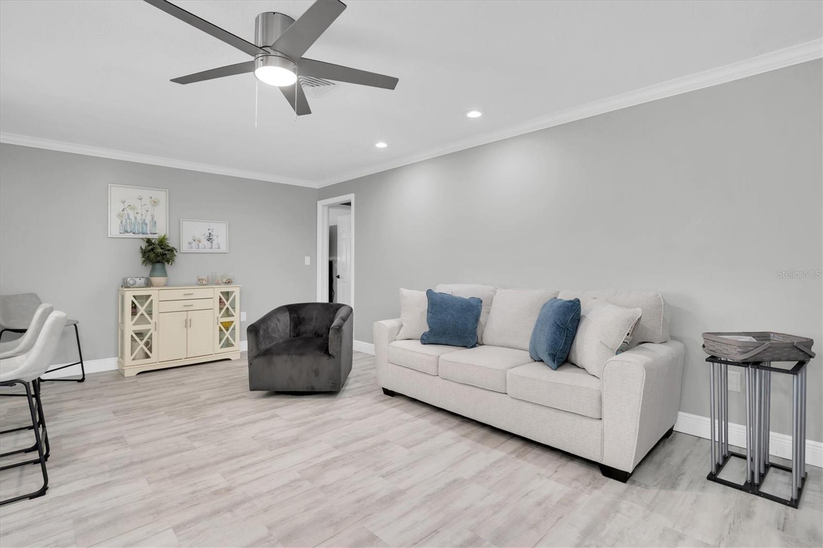 690 WILD OAK LN, PALM HARBOR, FL, 34683