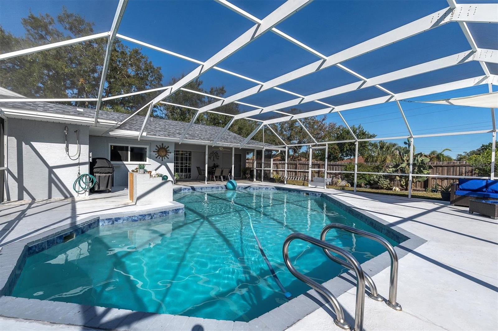 690 WILD OAK LN, PALM HARBOR, FL, 34683