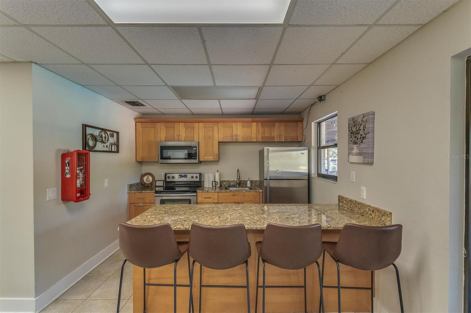690 WILD OAK LN, PALM HARBOR, FL, 34683