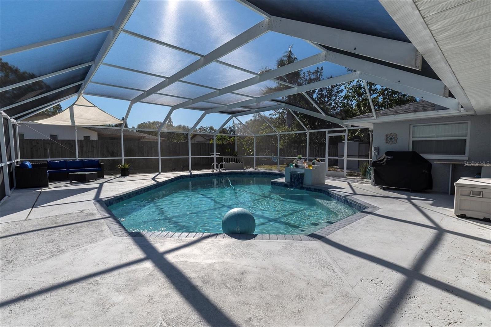 690 WILD OAK LN, PALM HARBOR, FL, 34683