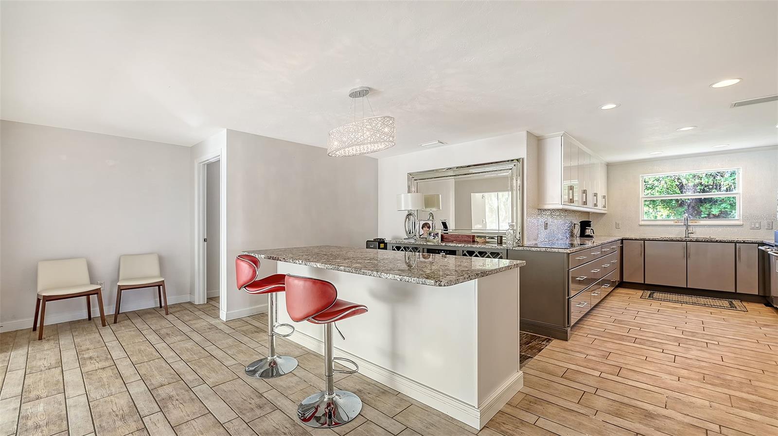 435 PARTRIDGE CIR, SARASOTA, FL, 34236