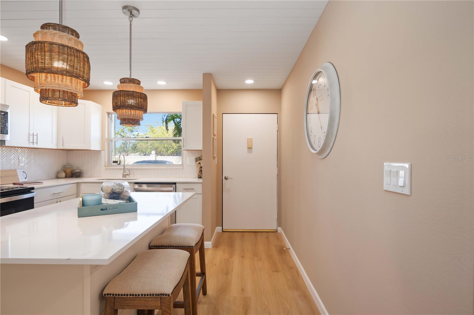 2300 STICKNEY POINT RD RD #104, SARASOTA, FL, 34231