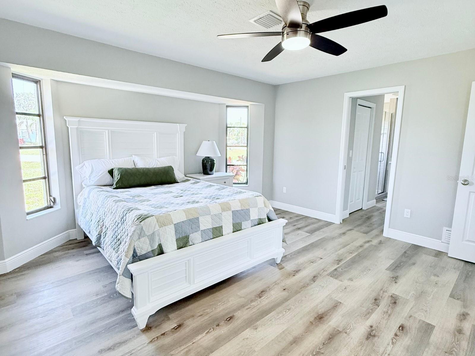 7359 VAN LAKE DR, ENGLEWOOD, FL, 34224