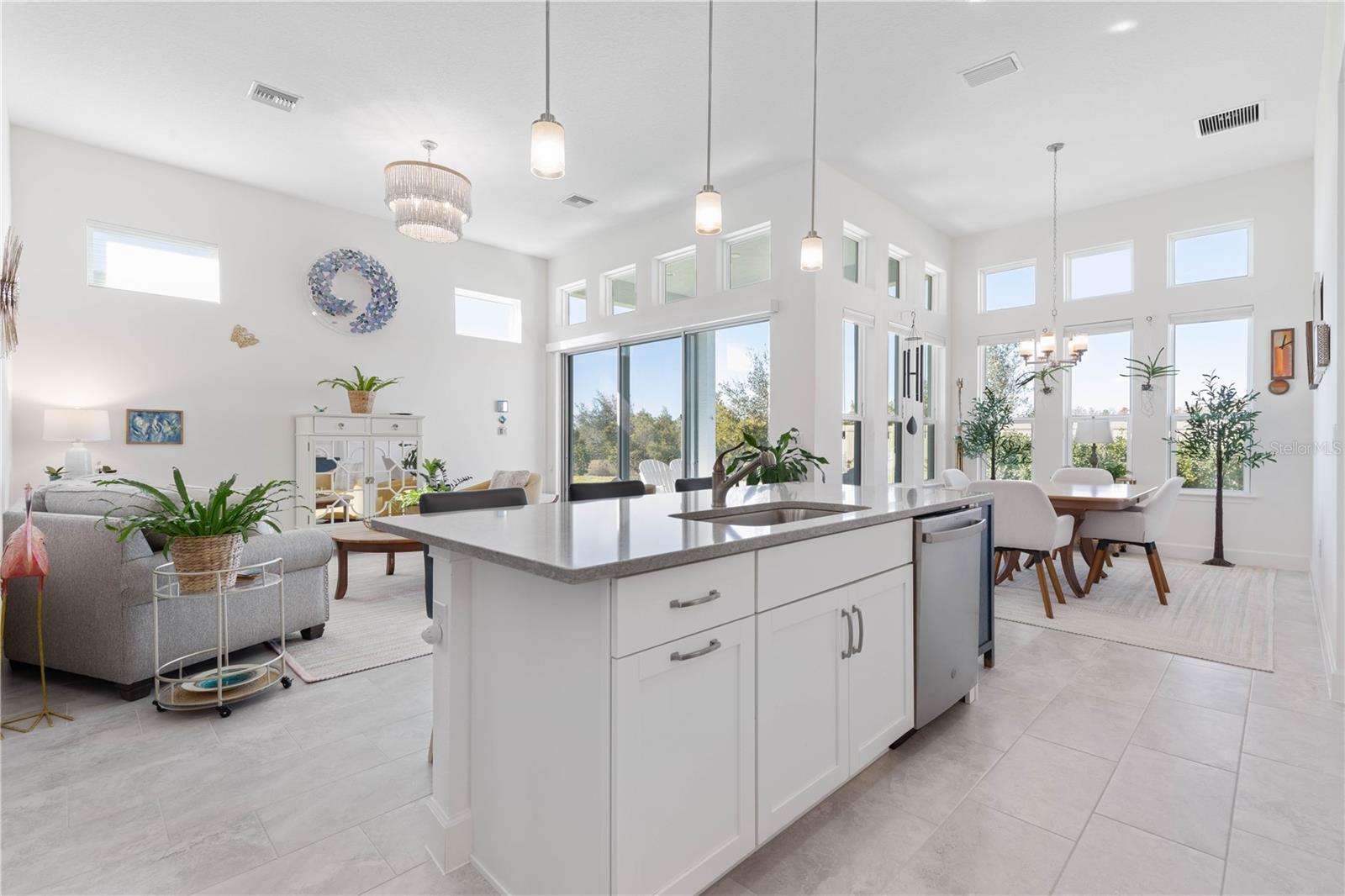 168 AZURE CT, DAYTONA BEACH, FL, 32124