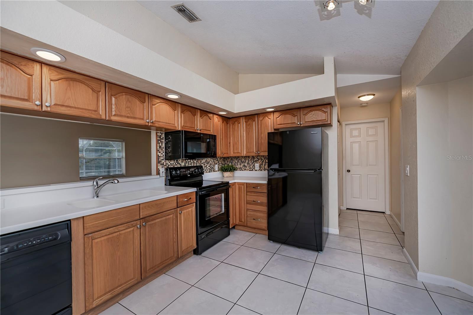 921 GREAT FALLS TER NW, PORT CHARLOTTE, FL, 33948