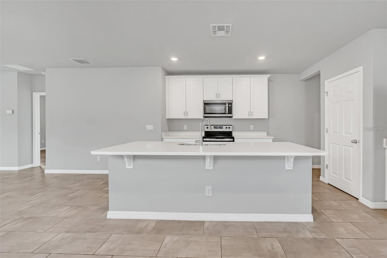 3241 BELLA VISTA DR, DAVENPORT, FL, 33897