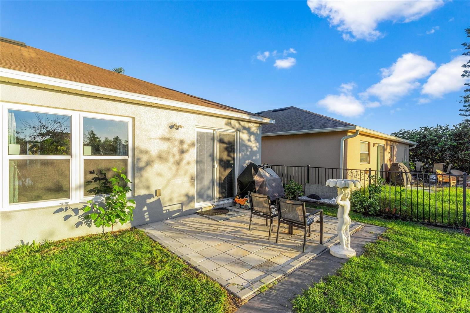 1725 STRATHMORE CIR, MOUNT DORA, FL, 32757