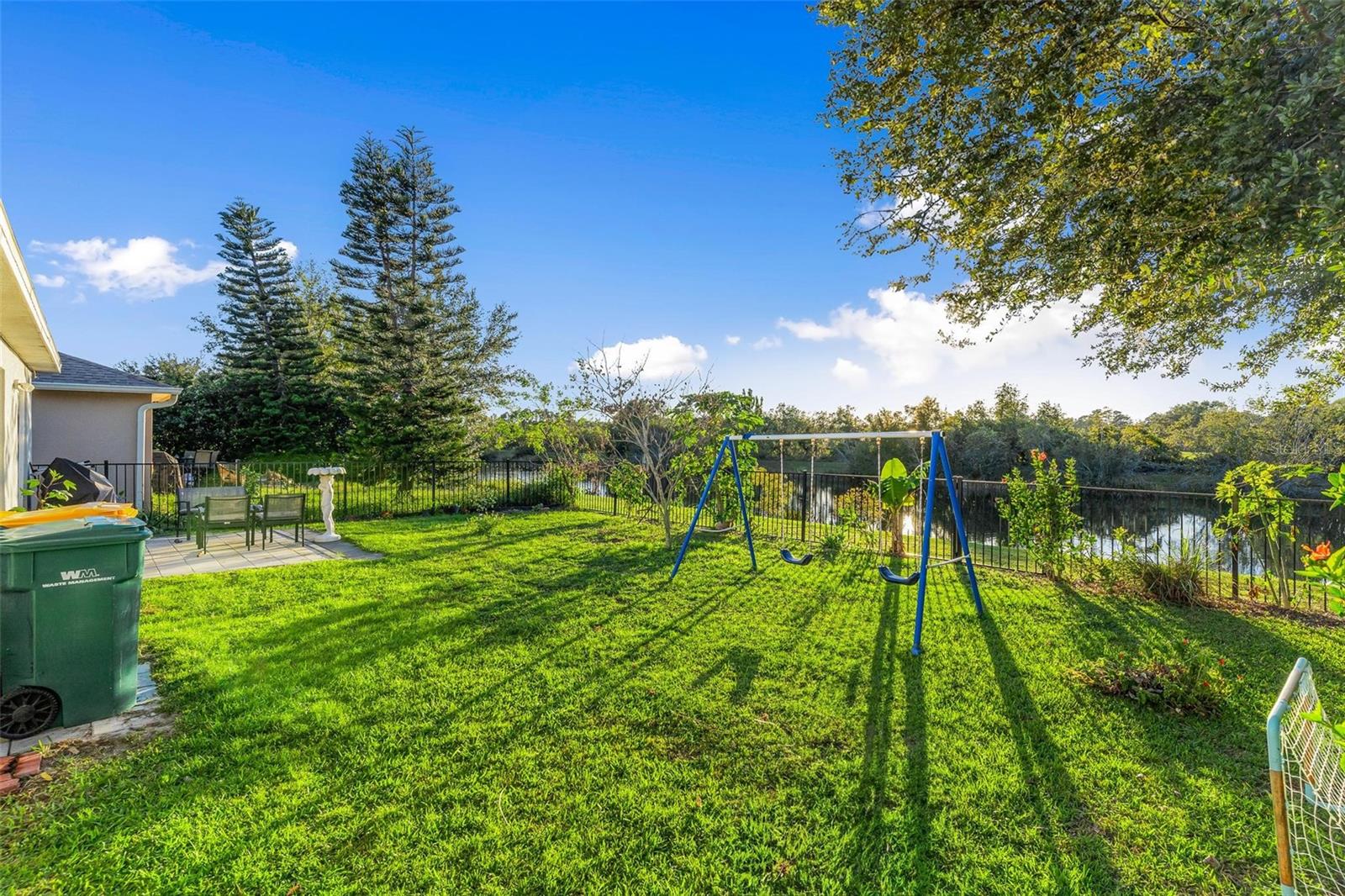 1725 STRATHMORE CIR, MOUNT DORA, FL, 32757