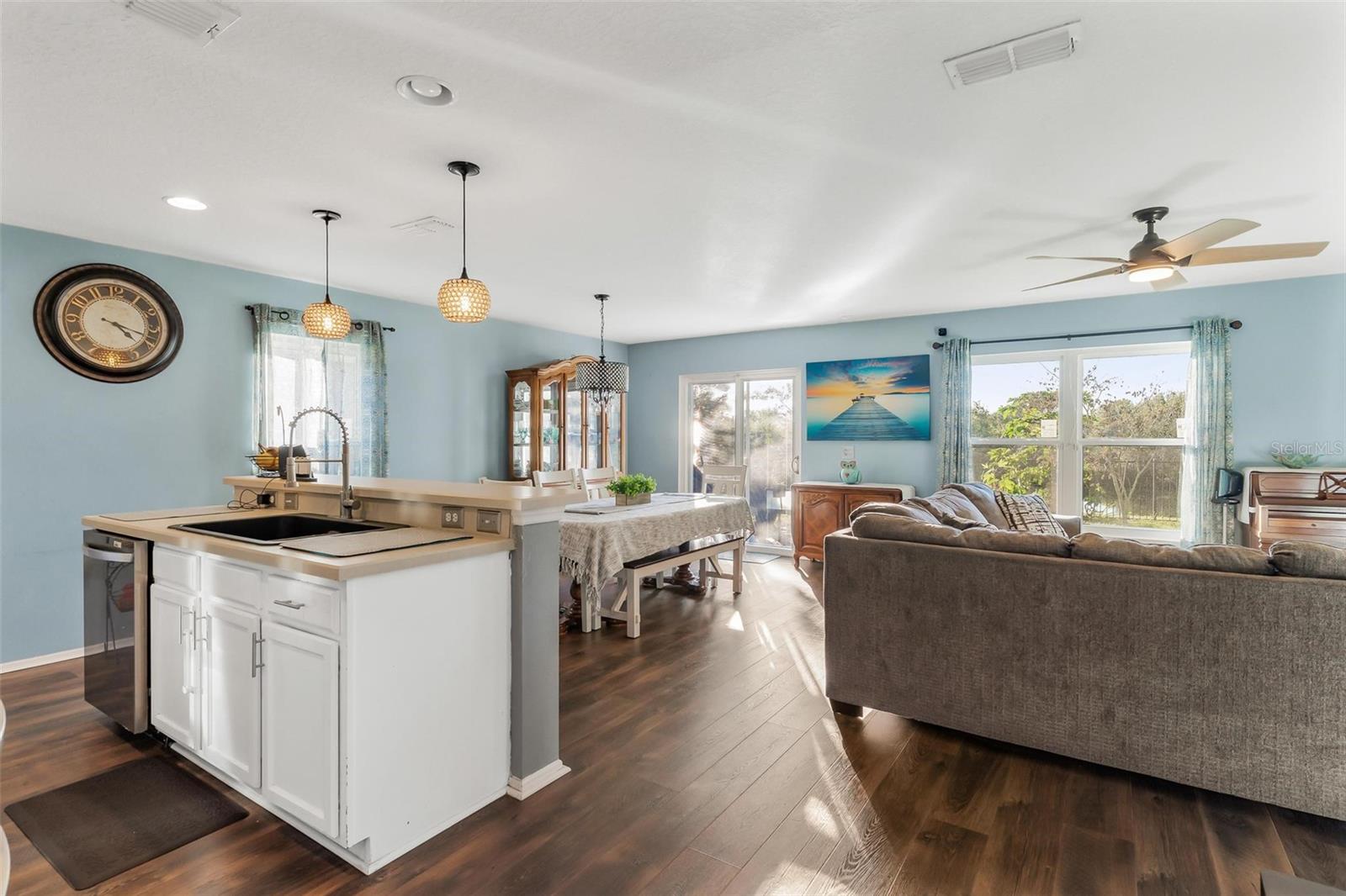 1725 STRATHMORE CIR, MOUNT DORA, FL, 32757
