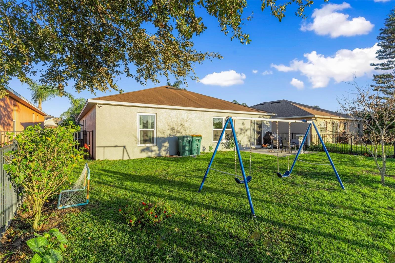 1725 STRATHMORE CIR, MOUNT DORA, FL, 32757