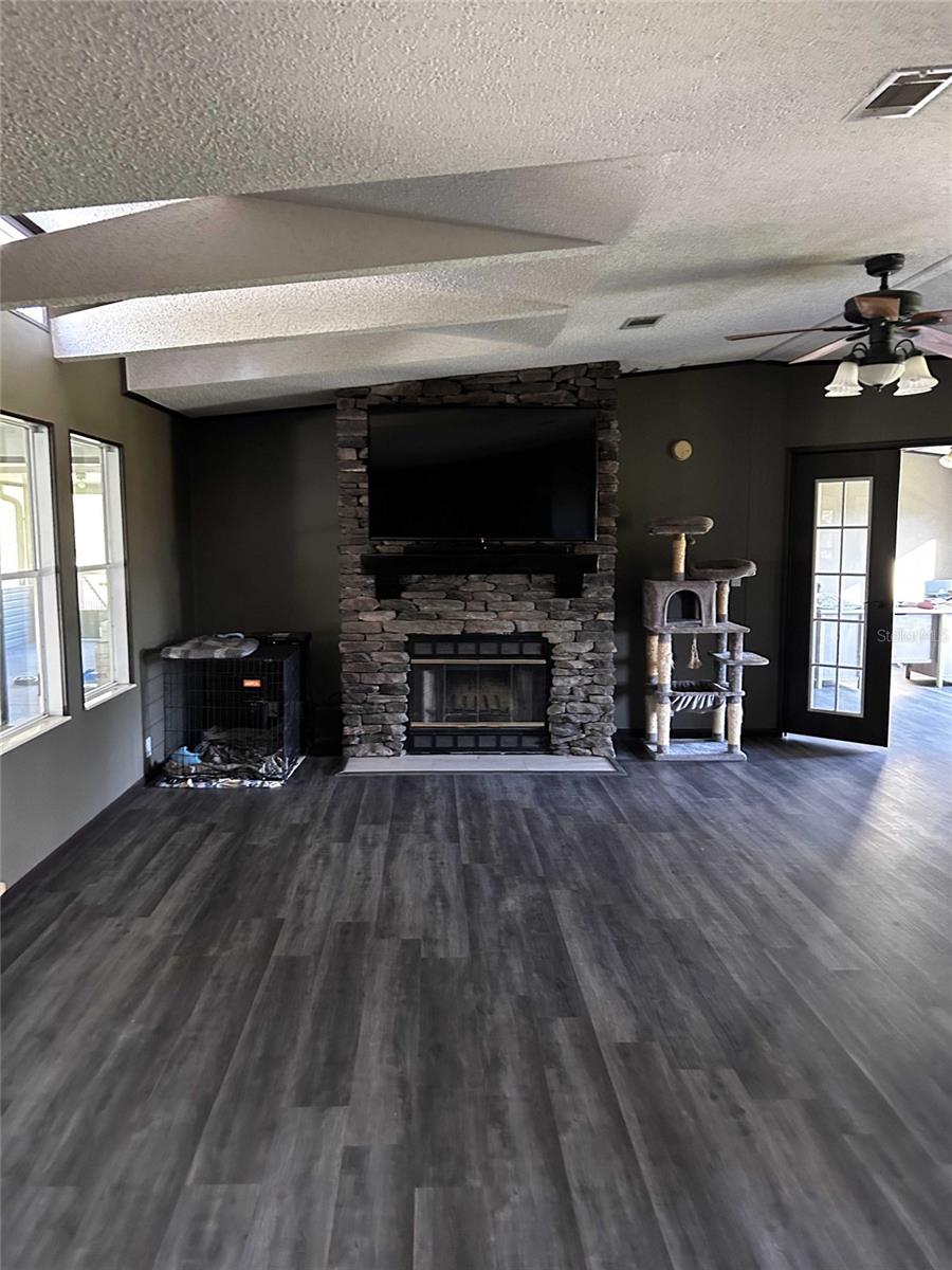 27427 HIAWATHA BLVD, BROOKSVILLE, FL, 34601