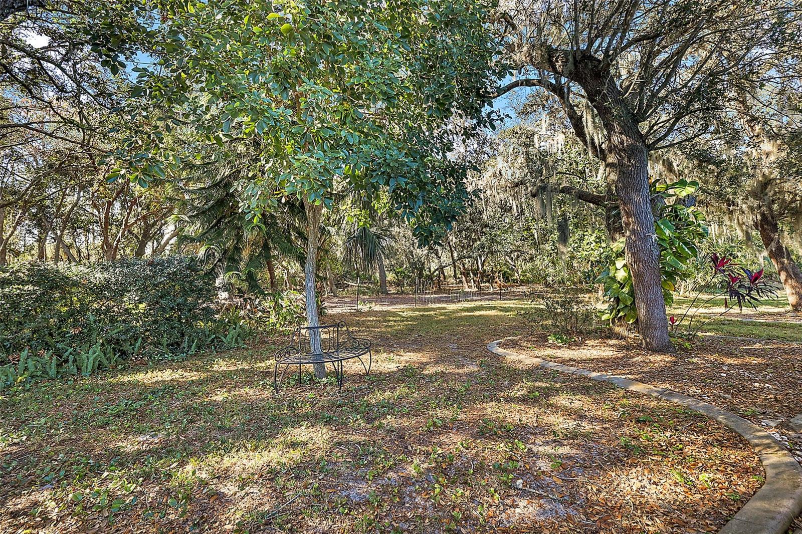 14 ABERDEEN CIR, LEESBURG, FL, 34788