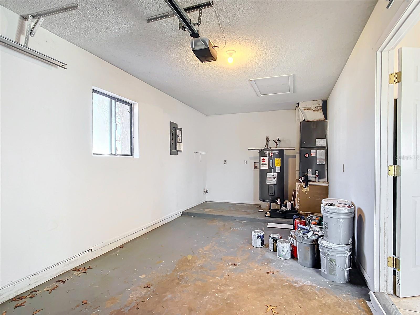 28 SPRING LOOP CIR, OCALA, FL, 34472
