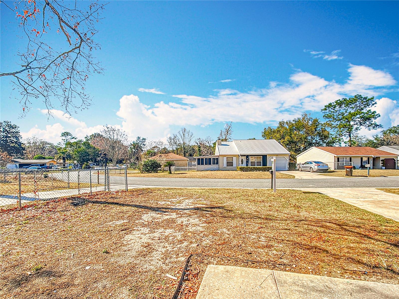 28 SPRING LOOP CIR, OCALA, FL, 34472