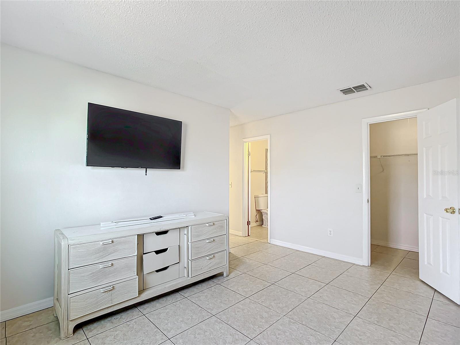 28 SPRING LOOP CIR, OCALA, FL, 34472