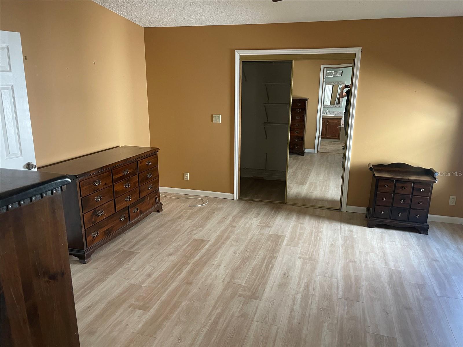 25704 OAK ALY, LEESBURG, FL, 34748