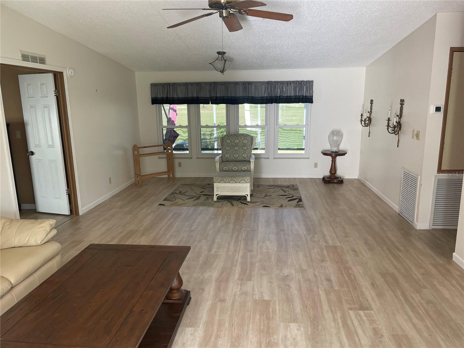 25704 OAK ALY, LEESBURG, FL, 34748