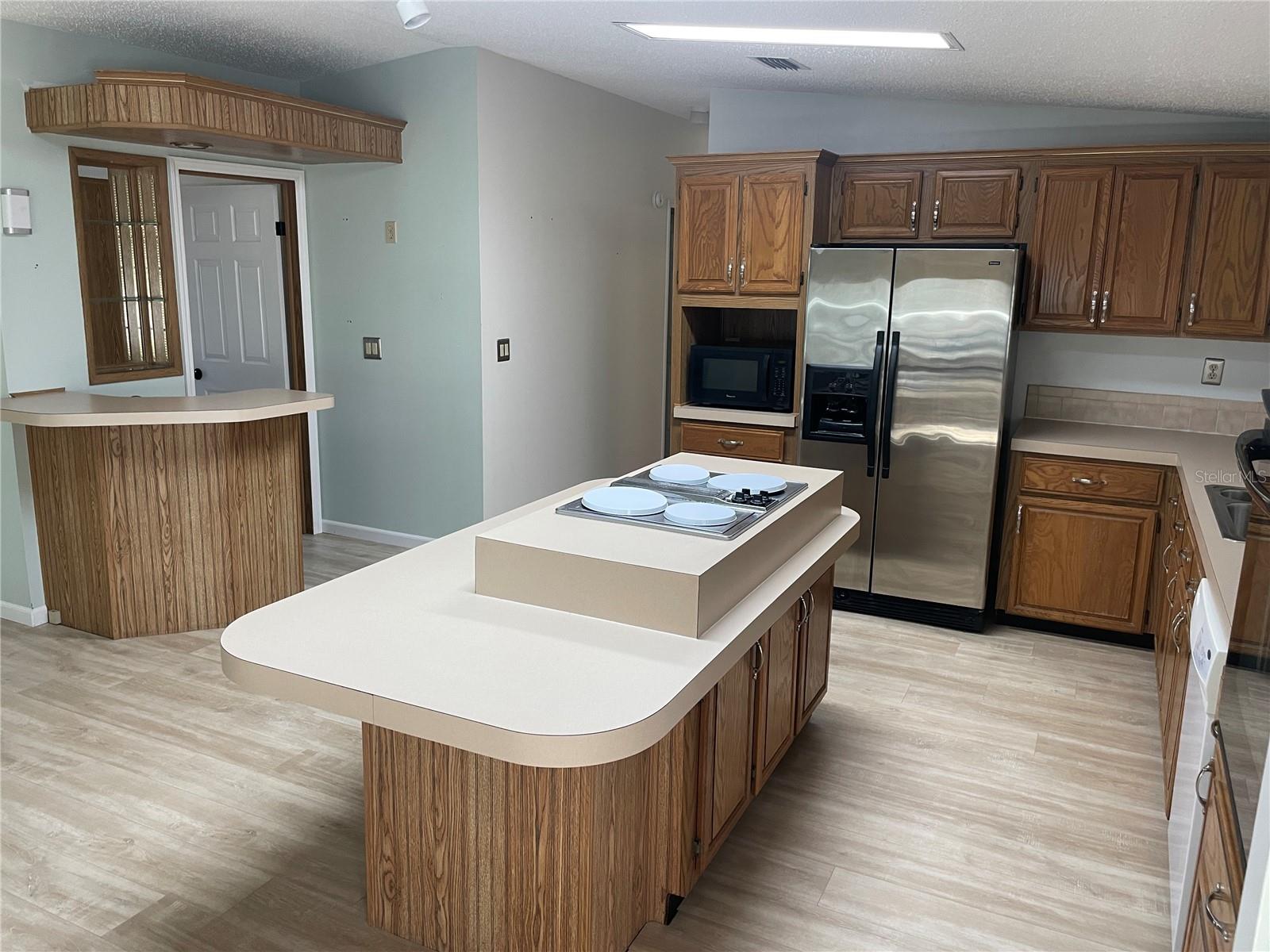 25704 OAK ALY, LEESBURG, FL, 34748