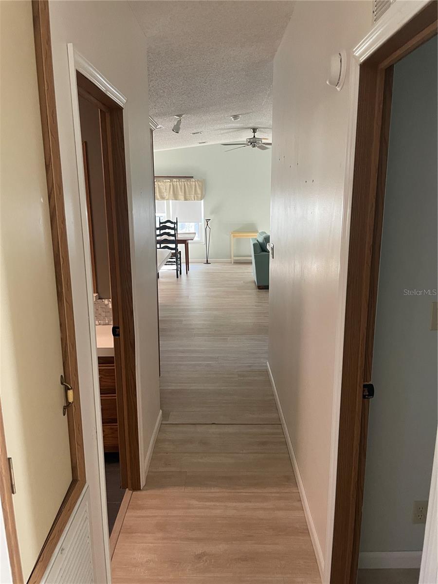 25704 OAK ALY, LEESBURG, FL, 34748