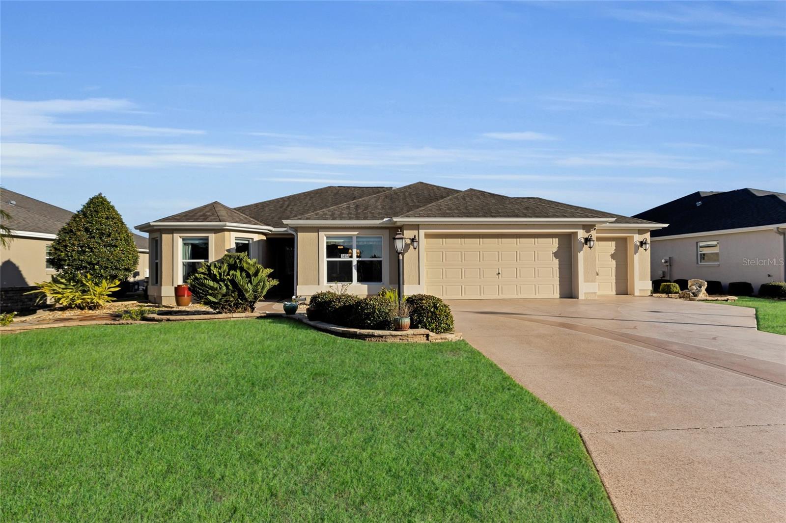 1494 WALNUT WAY, THE VILLAGES, FL, 32163