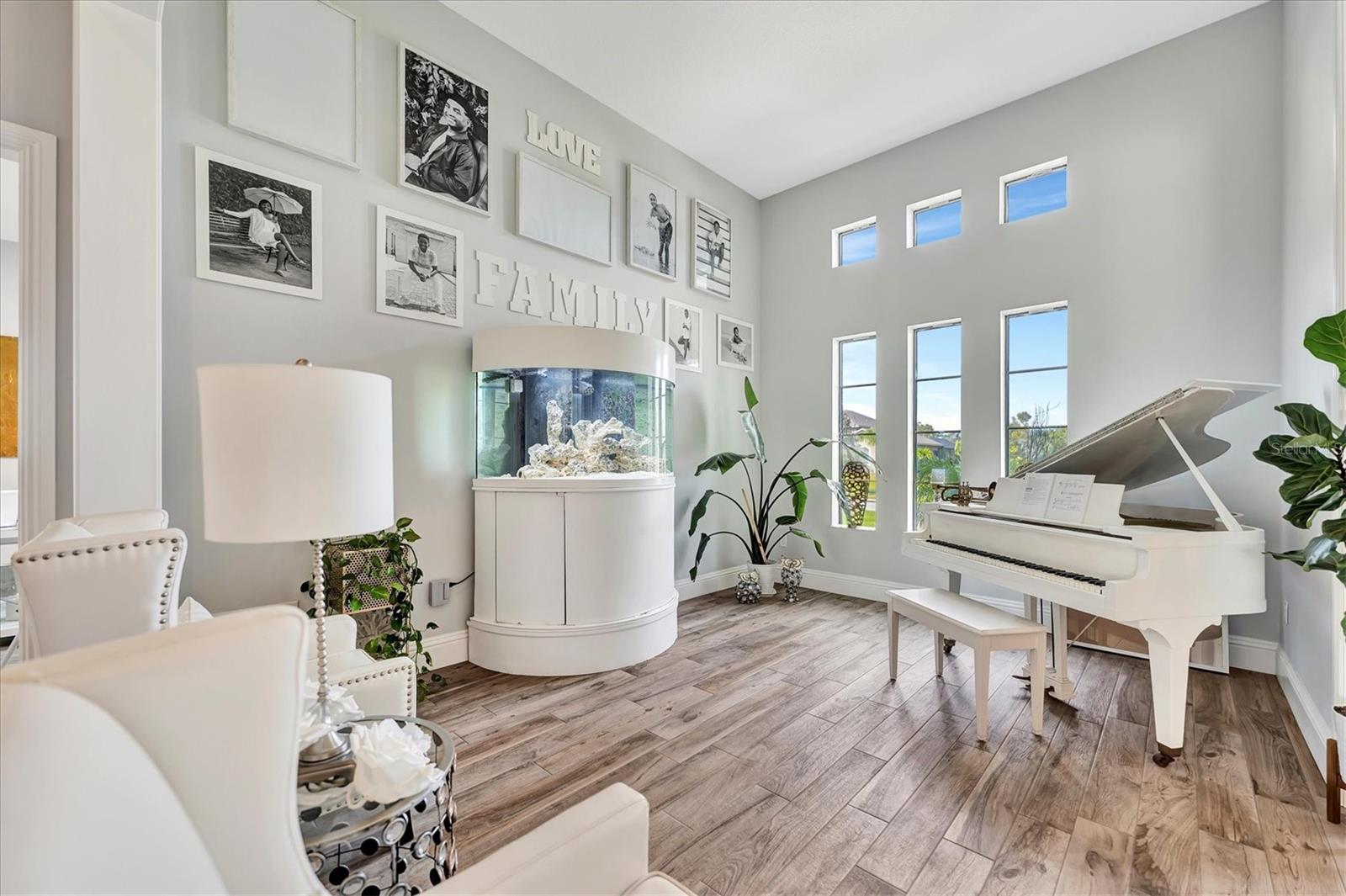 323 HAWK TALON DR, LITHIA, FL, 33547