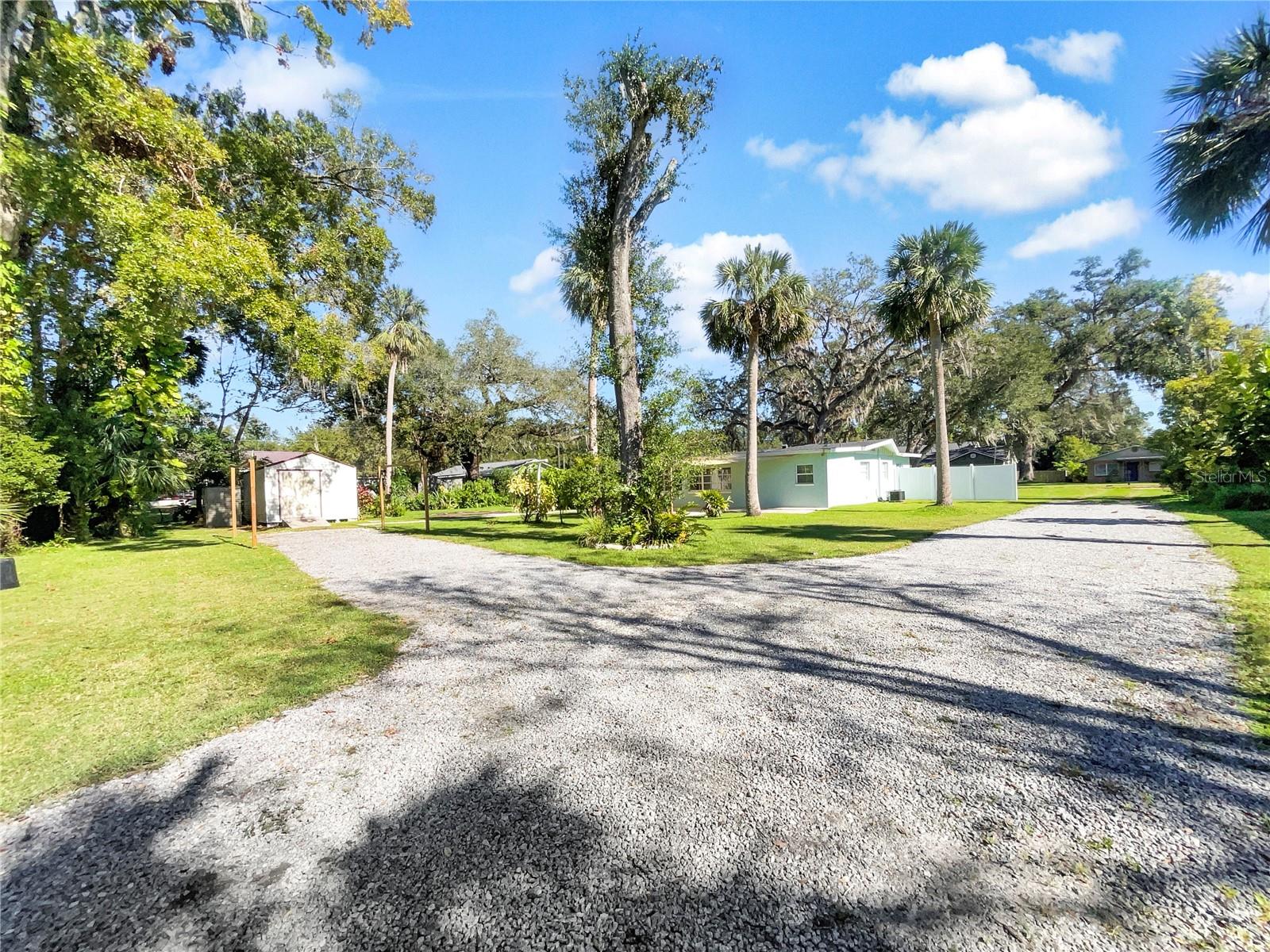 2410 SANFORD AVE, SANFORD, FL, 32771
