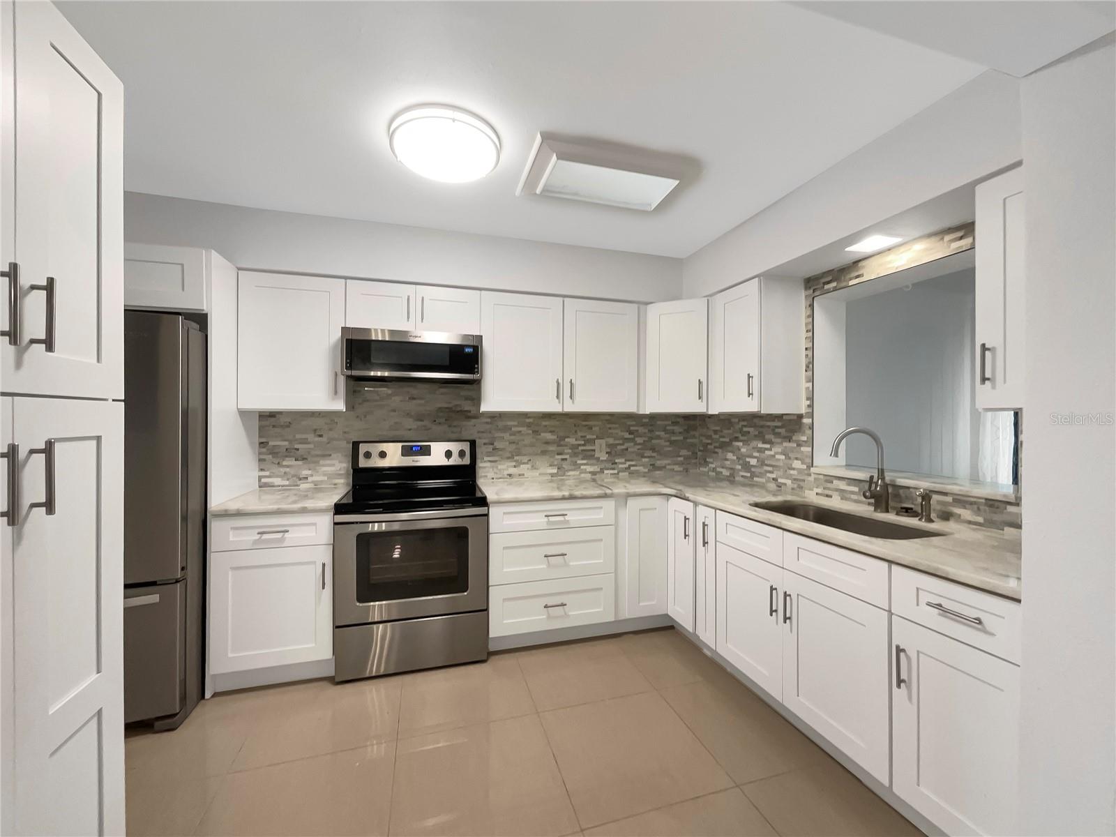 2410 SANFORD AVE, SANFORD, FL, 32771