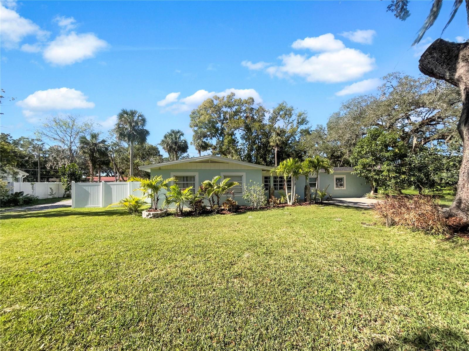 2410 SANFORD AVE, SANFORD, FL, 32771