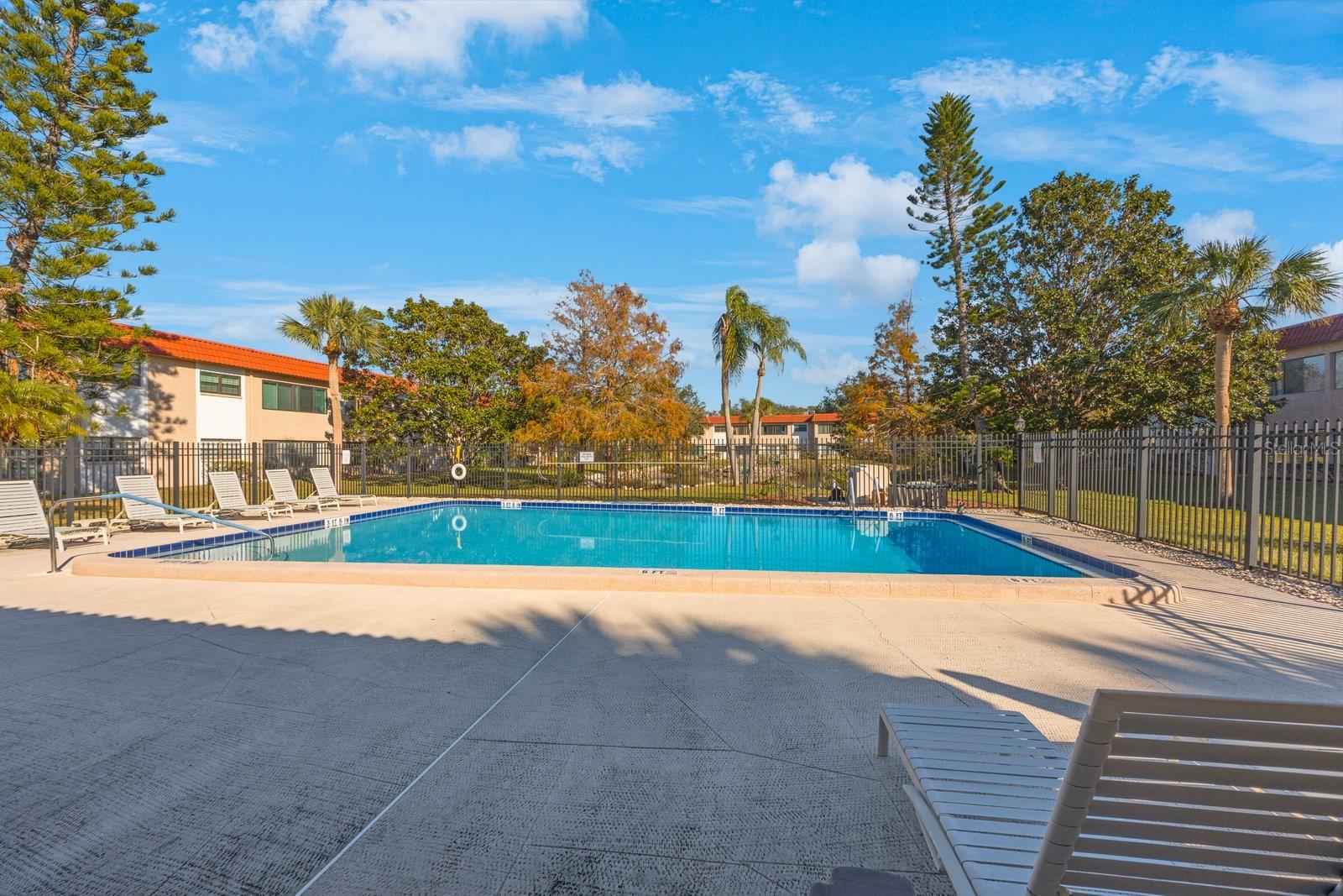 1753 BELLEAIR FOREST DR #E2, BELLEAIR, FL, 33756