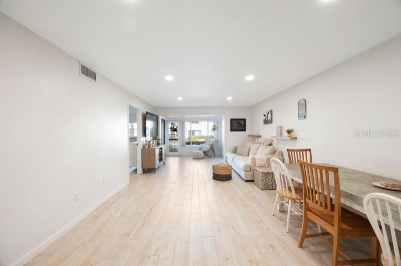 1753 BELLEAIR FOREST DR #E2, BELLEAIR, FL, 33756