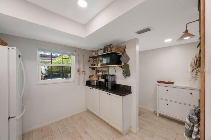 1753 BELLEAIR FOREST DR #E2, BELLEAIR, FL, 33756