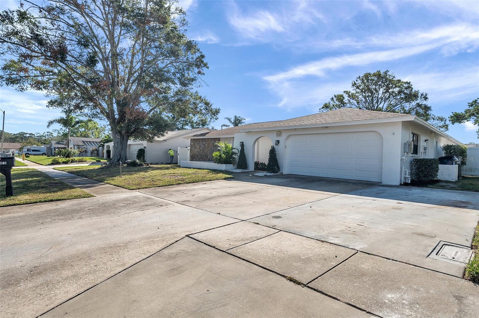 11810 MARLA LN, SEMINOLE, FL, 33772