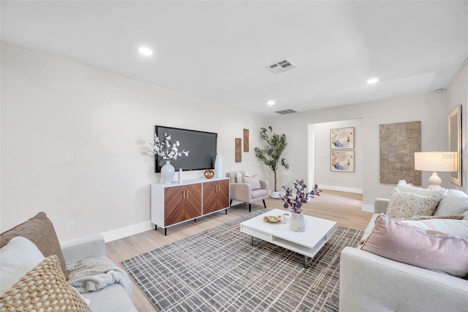 11810 MARLA LN, SEMINOLE, FL, 33772