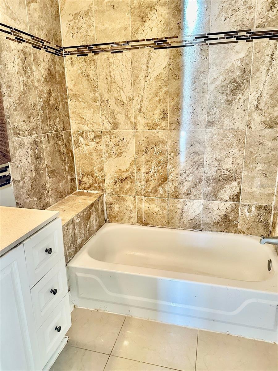2428 BERKSHIRE CT, KISSIMMEE, FL, 34746