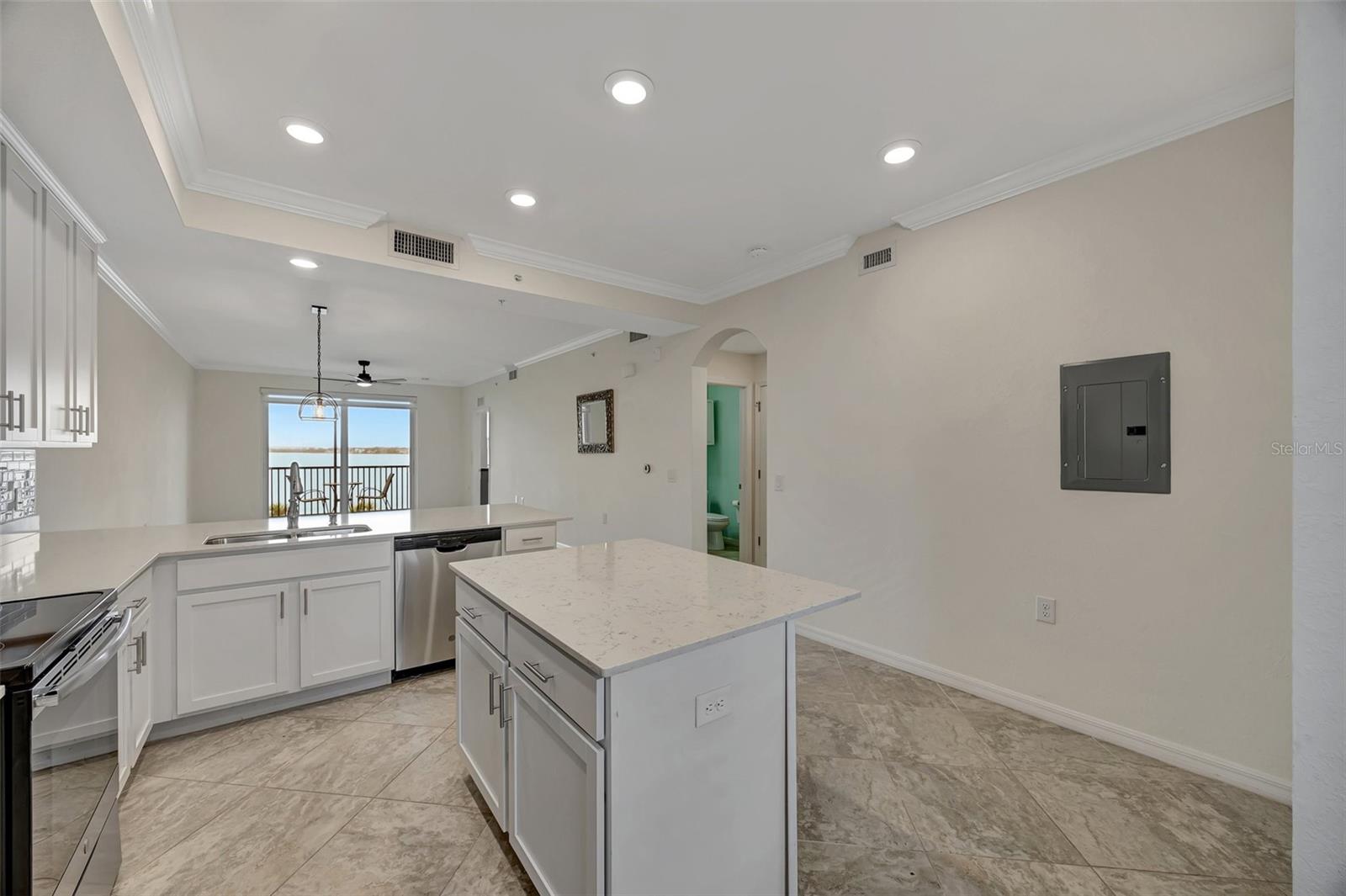 910 TIDEWATER SHORES LOOP #304, BRADENTON, FL, 34208