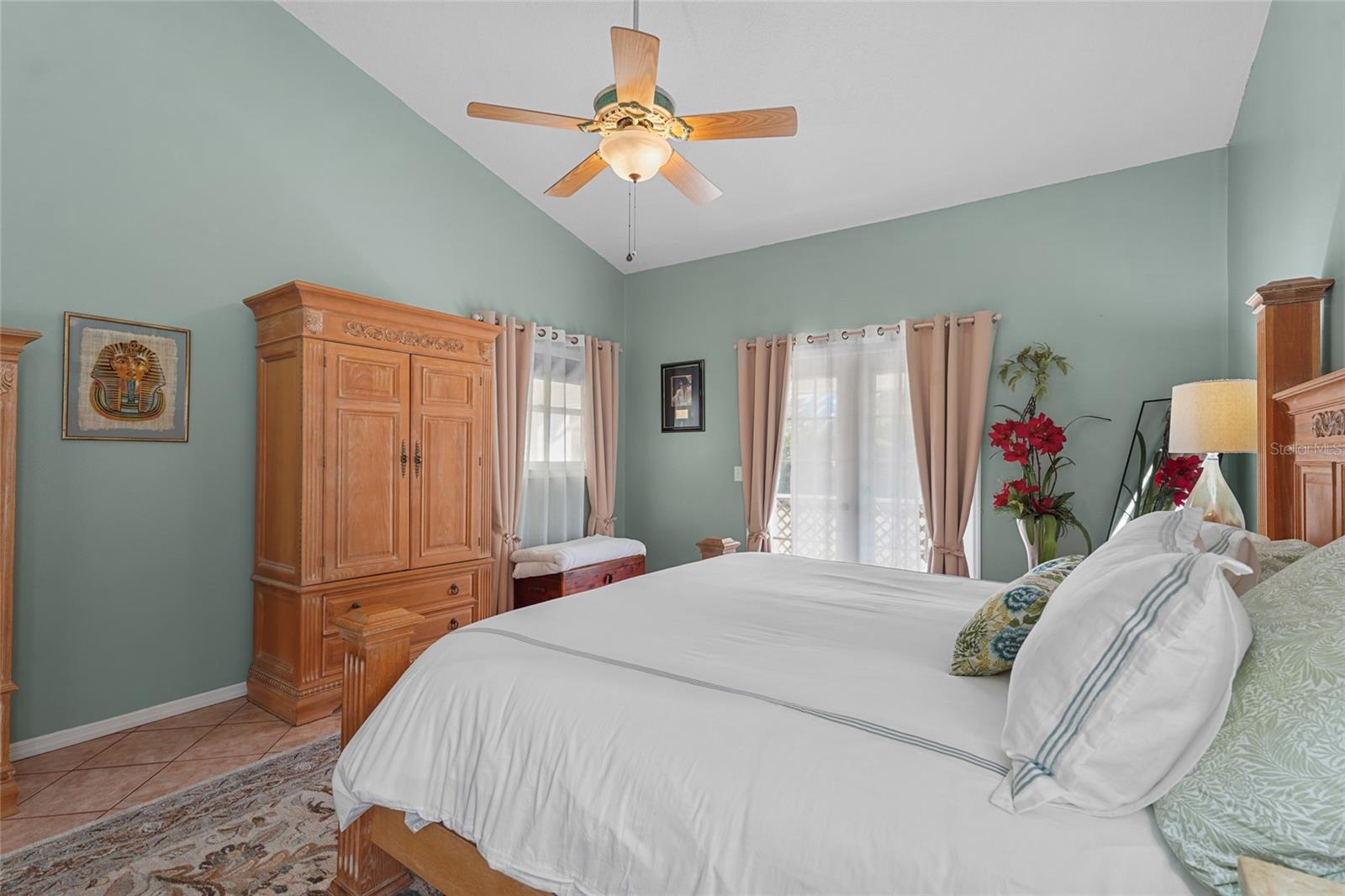 4028 DOVER DR E, BRADENTON, FL, 34203