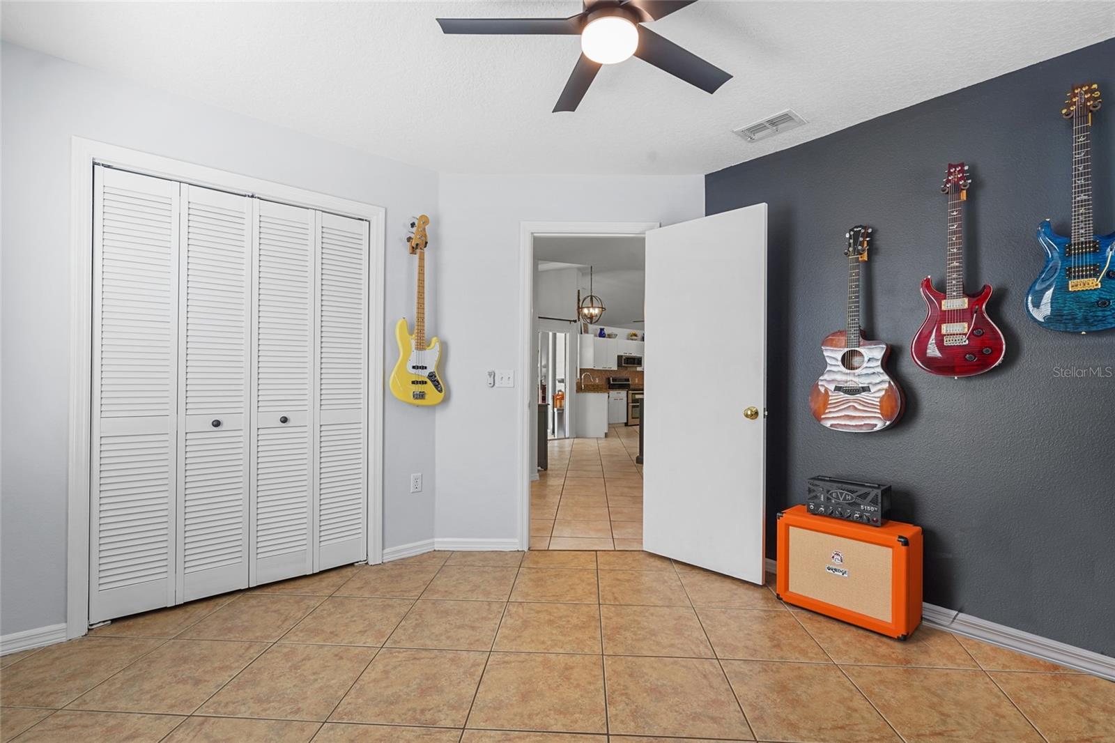 4028 DOVER DR E, BRADENTON, FL, 34203