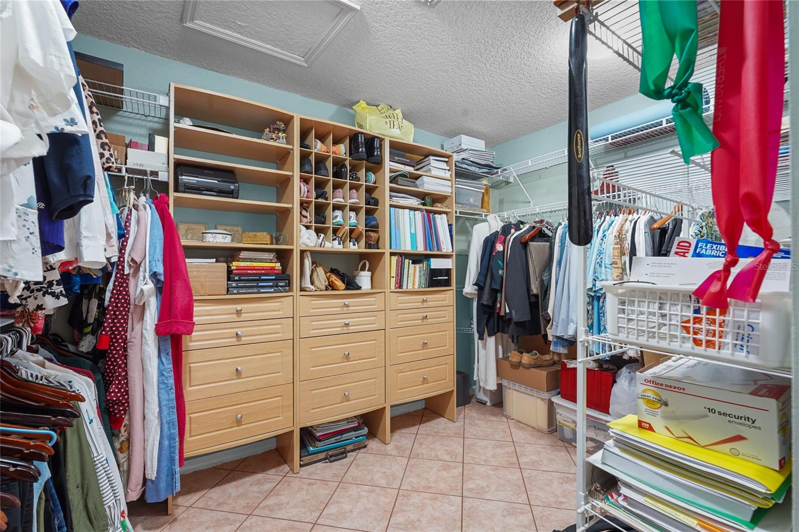 4028 DOVER DR E, BRADENTON, FL, 34203