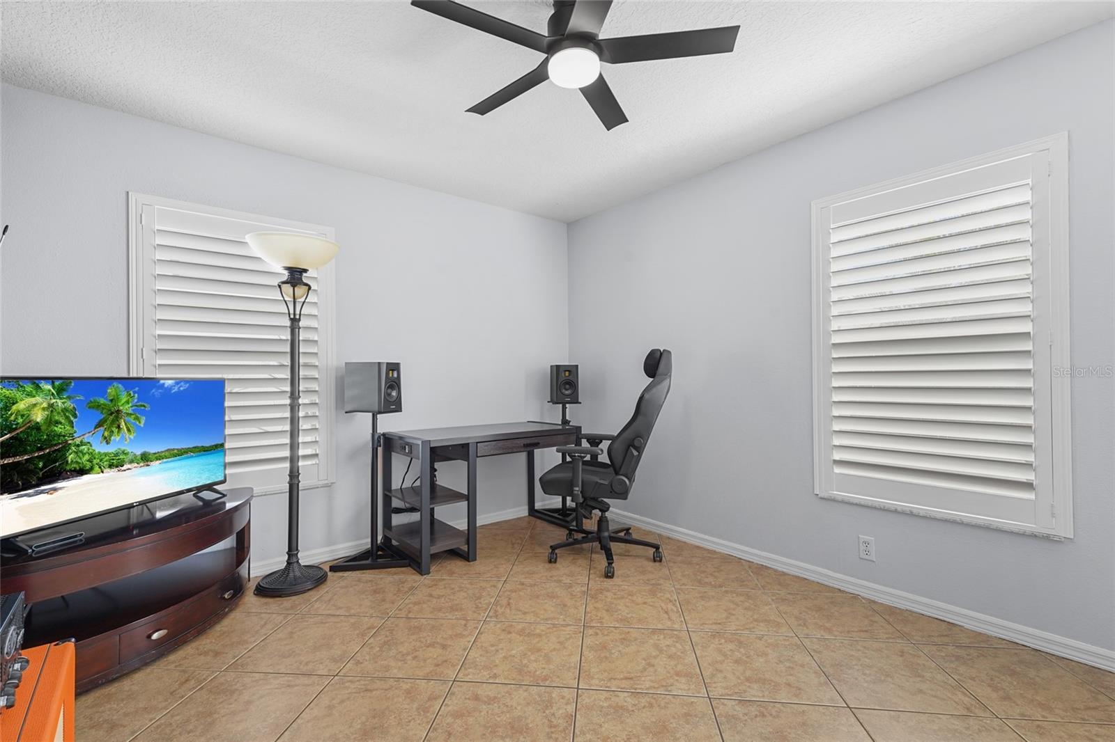 4028 DOVER DR E, BRADENTON, FL, 34203