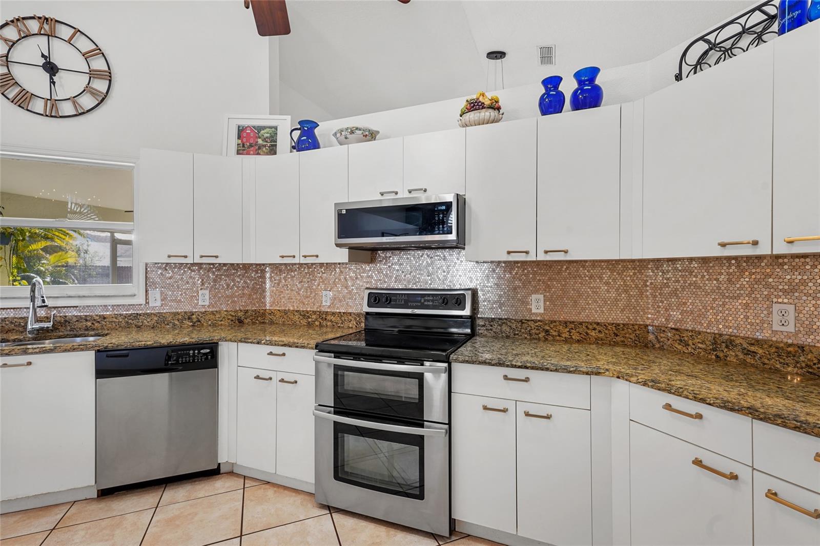 4028 DOVER DR E, BRADENTON, FL, 34203