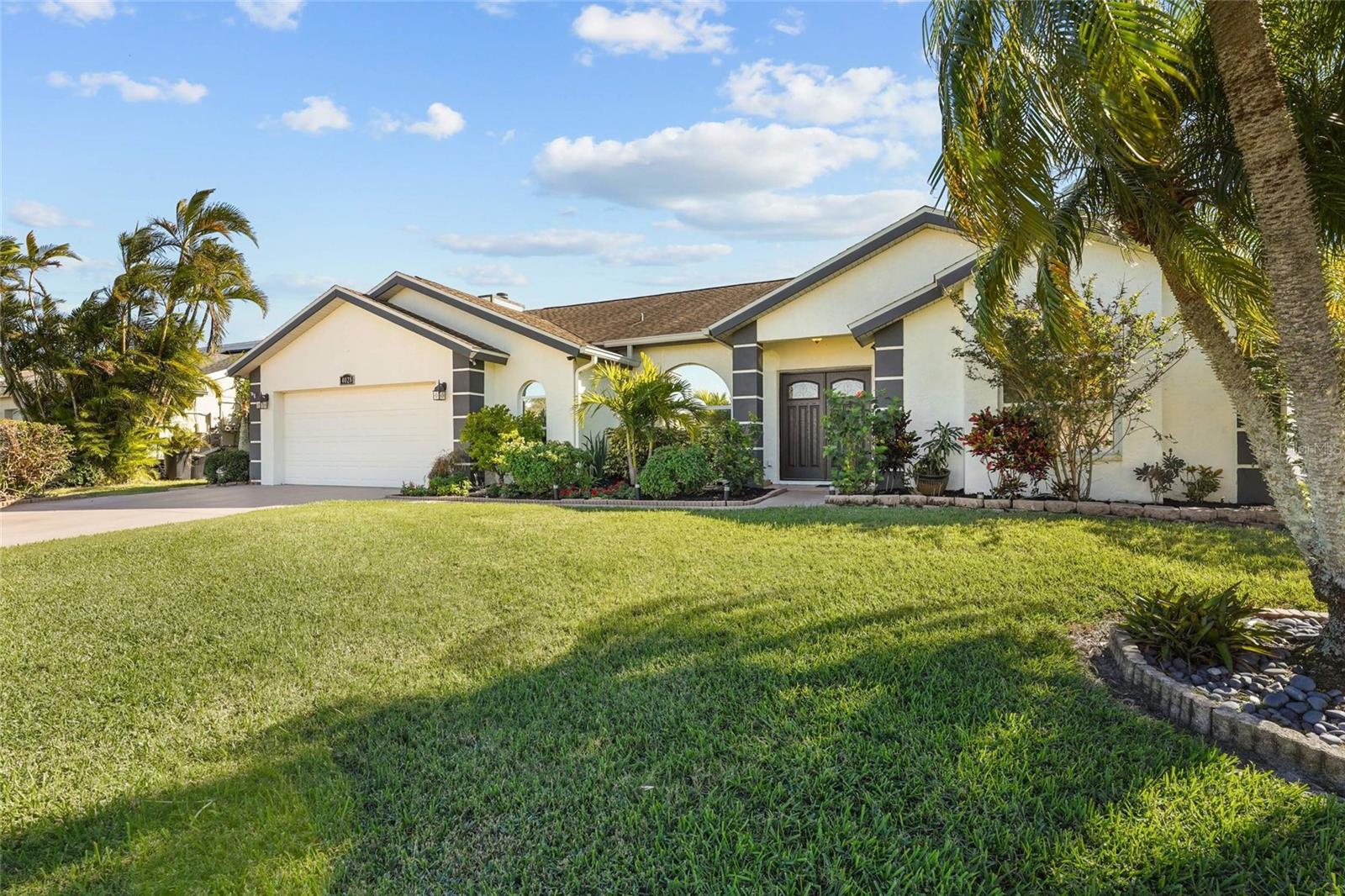 4028 DOVER DR E, BRADENTON, FL, 34203