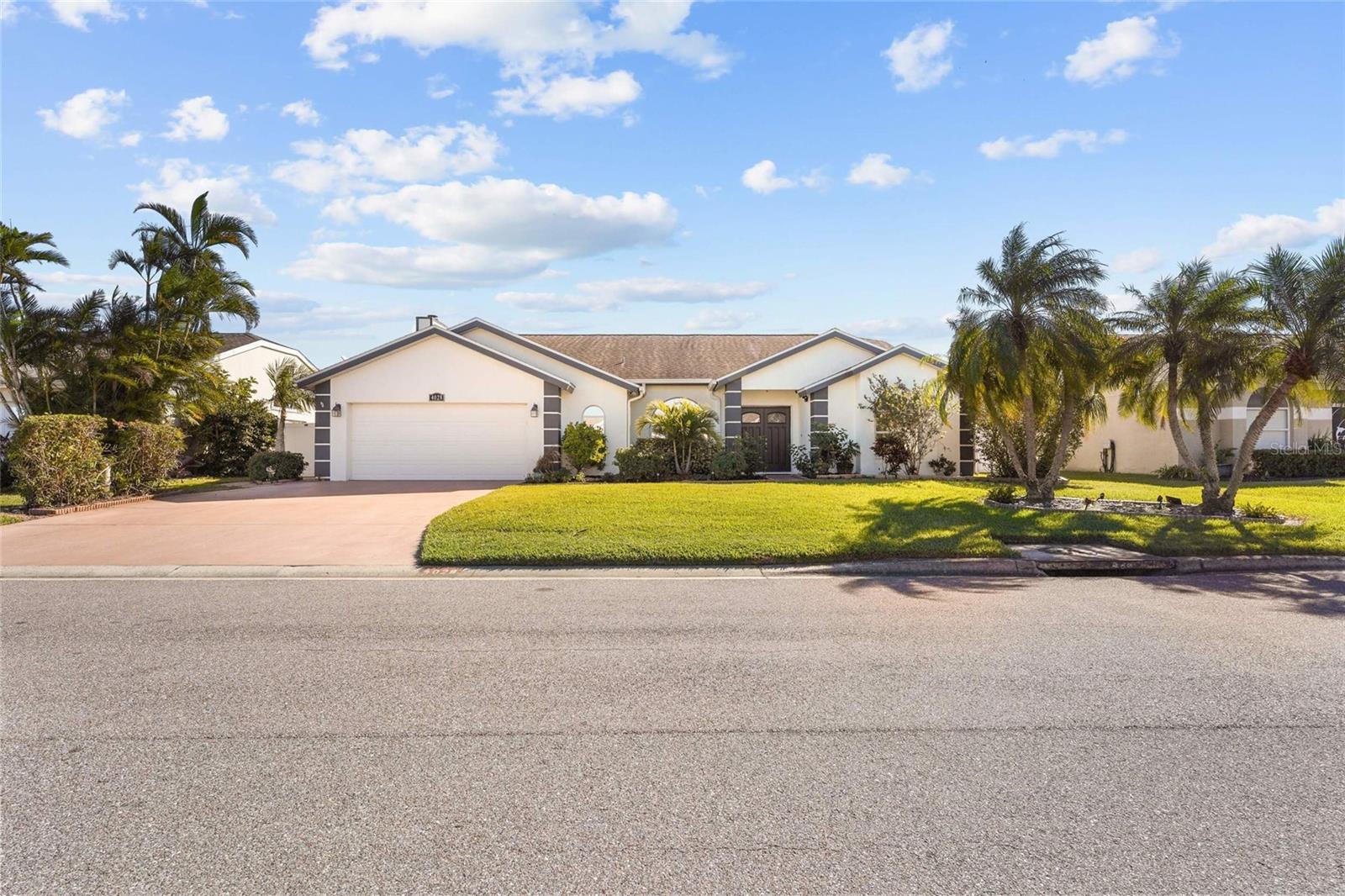 4028 DOVER DR E, BRADENTON, FL, 34203