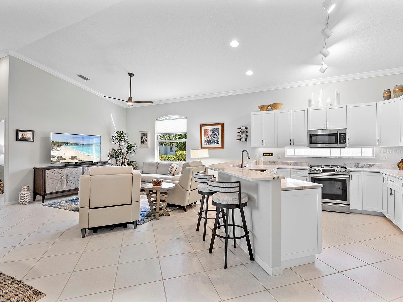 335 RIO TERRA, VENICE, FL, 34285