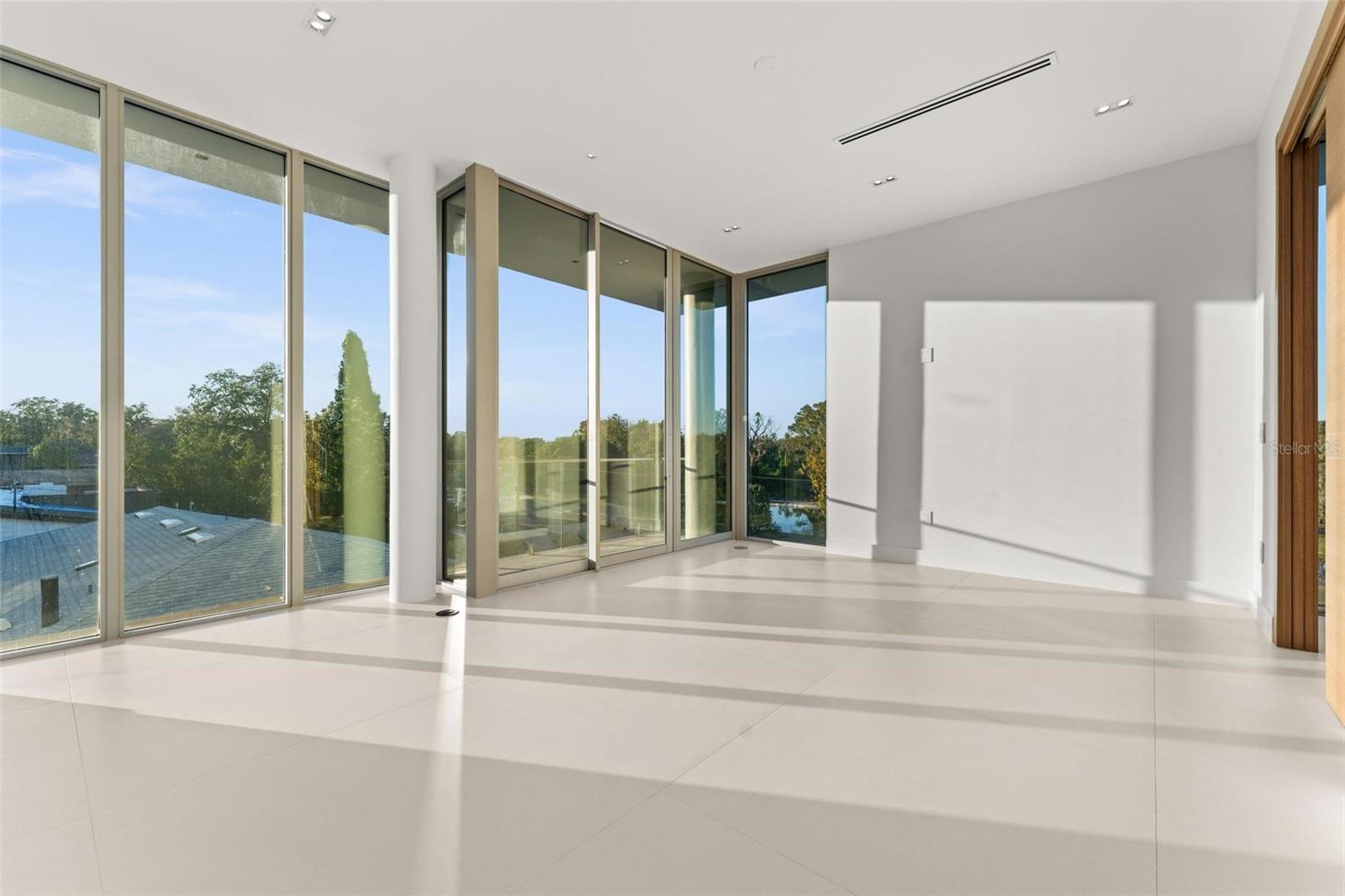 O6260493 Property Photo