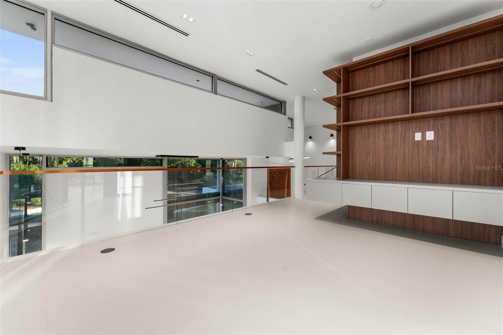 O6260493 Property Photo