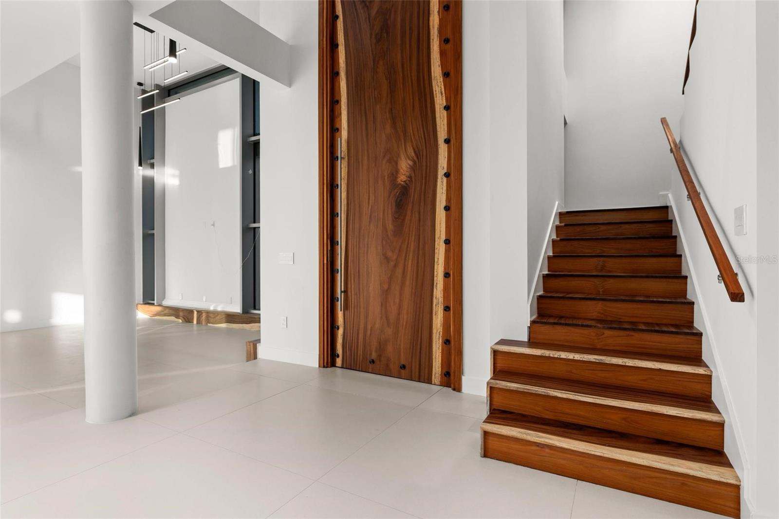 O6260493 Property Photo