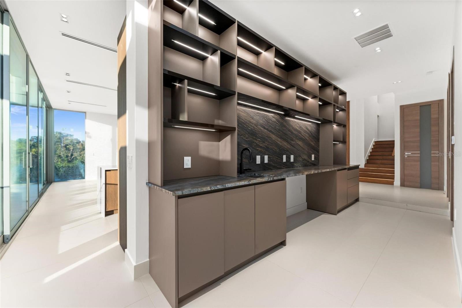 O6260493 Property Photo