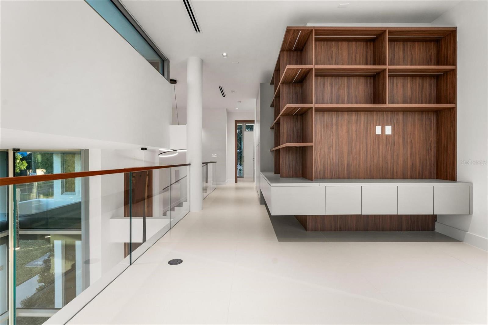 O6260493 Property Photo